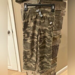 Carter’s camouflage fleece pants size 5
